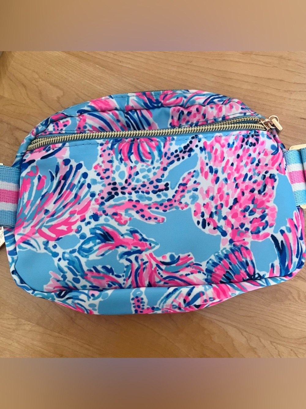 lilly pulitzer belt bag - Picture 5 of 8